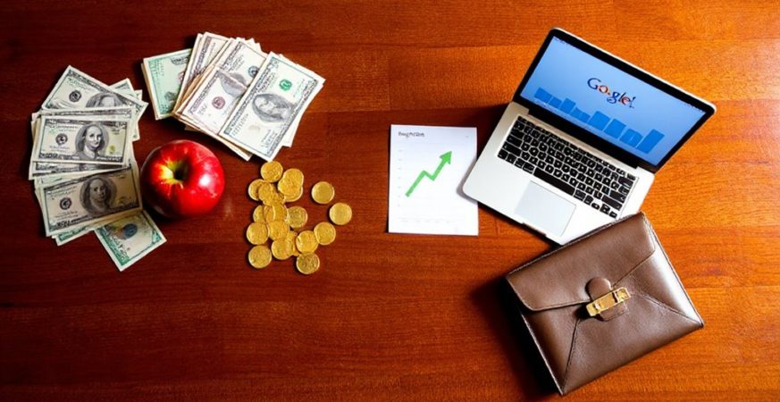 buffett sells apple buys google