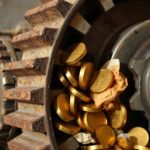 Why Bond Markets Whisper What the Fed Ignores—and Investors Shrug Off a 3% World